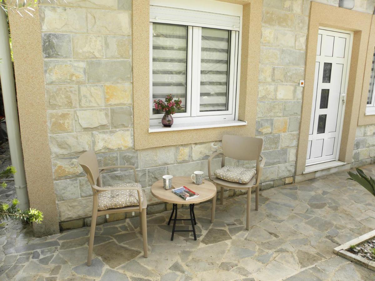 ריסאן Apartments Aleksandra מראה חיצוני תמונה